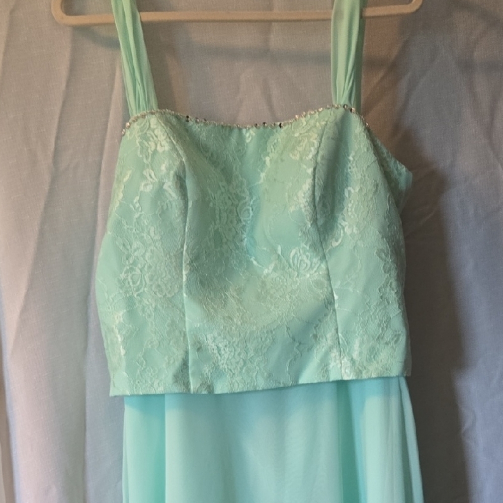 Green Square Neck Sleeveless Sundress for Weddings